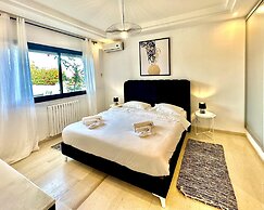 Villa Corniche vue mer et Piscine Chauff e