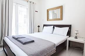 Ampelokipi Metro Roomy Delightful Oasis