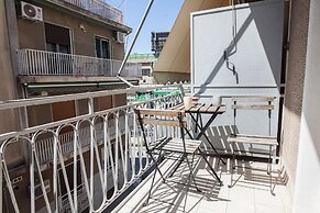 Ampelokipi Metro Roomy Delightful Oasis