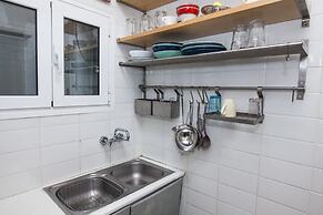 Ampelokipi Metro Roomy Delightful Oasis