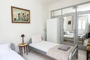 Ampelokipi Metro Roomy Delightful Oasis