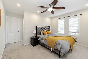 Waterfront Presidential Villa