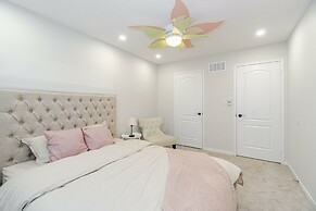 Waterfront Presidential Villa