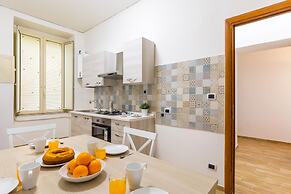 Central Station Family Apartment by Wonderful Italy