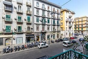 Central Station Family Apartment by Wonderful Italy