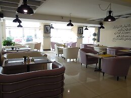 Portaluna Hotel & Resort By Reston