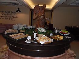 Portaluna Hotel & Resort By Reston