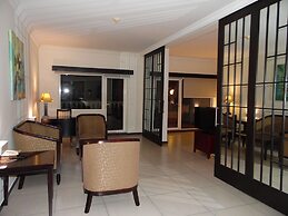 Portaluna Hotel & Resort By Reston