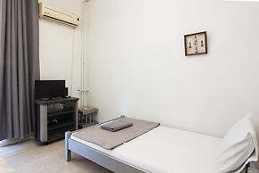 Charming 2 Bedroom apt next to Panormou