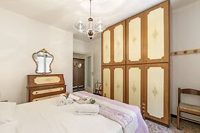 Viola Mare 50m From The Sea