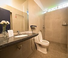 Hibis Hotels and Resorts