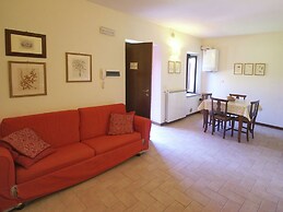 Apartment With Swimming Pool