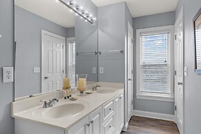 Barefoot West 3 Bedroom Duplex by RedAwning