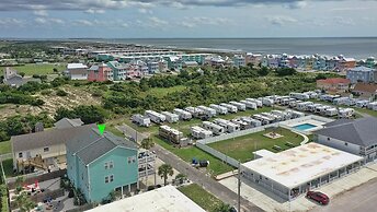 Barefoot West 3 Bedroom Duplex by RedAwning