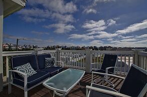 Barefoot West 3 Bedroom Duplex by RedAwning