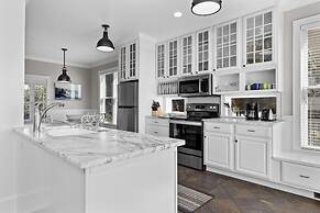 Shearwater 4 Bedroom Home by RedAwning