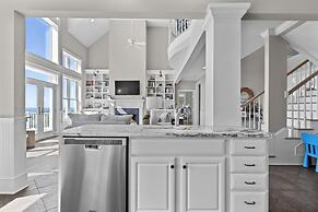 Shearwater 4 Bedroom Home by RedAwning