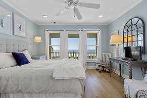 Shearwater 4 Bedroom Home by RedAwning