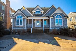 Shearwater 4 Bedroom Home by RedAwning