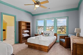 The Island House 5 Bedroom Home by RedAwning