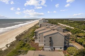 Point Prospect Shores 2 Bedroom Condo by RedAwning