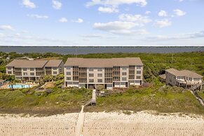 Point Prospect Shores 2 Bedroom Condo by RedAwning