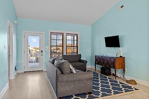 Night N Gale 4 Bedroom Home by RedAwning