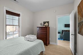 Night N Gale 4 Bedroom Home by RedAwning