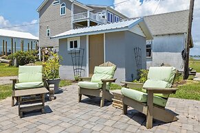 Conch's Point Cottage 2 Bedroom Home by RedAwning