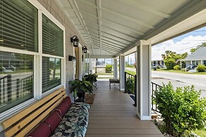 Conch's Point Cottage 2 Bedroom Home by RedAwning