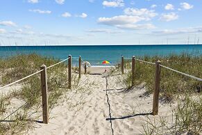 Maritime West C-33 3 Bedroom Condo by RedAwning