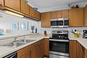 Maritime West C-33 3 Bedroom Condo by RedAwning