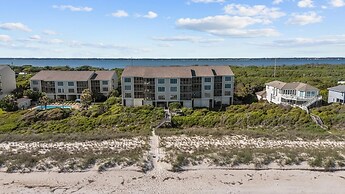 Maritime West C-33 3 Bedroom Condo by RedAwning