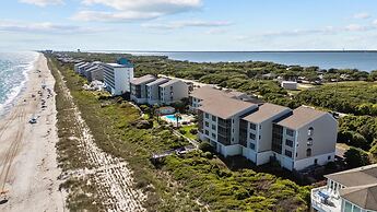 Maritime West C-33 3 Bedroom Condo by RedAwning