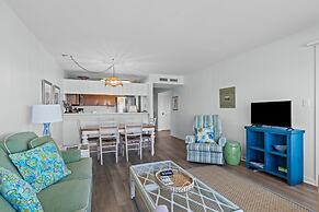 Maritime West C-33 3 Bedroom Condo by RedAwning