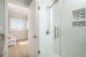 The Hanner 4 Bedroom Home by RedAwning