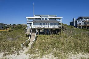 The Hanner 4 Bedroom Home by RedAwning