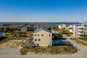 Barefoot Ventures 4 Bedroom Townhouse by RedAwning