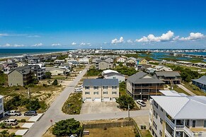 Barefoot Ventures 4 Bedroom Townhouse by RedAwning