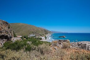 PREVELI DIONYSSOS ROOMS