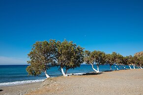 PREVELI DIONYSSOS ROOMS