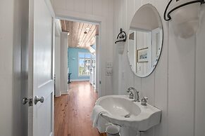 The Amadeus 5 Bedroom Home by RedAwning