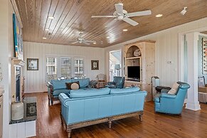 The Amadeus 5 Bedroom Home by RedAwning