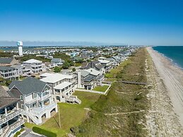 The Amadeus 5 Bedroom Home by RedAwning