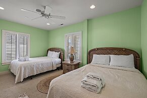 The Amadeus 5 Bedroom Home by RedAwning