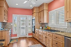 The Amadeus 5 Bedroom Home by RedAwning