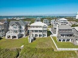 The Amadeus 5 Bedroom Home by RedAwning