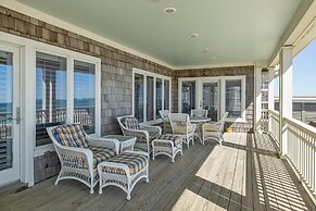 The Amadeus 5 Bedroom Home by RedAwning