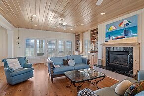 The Amadeus 5 Bedroom Home by RedAwning