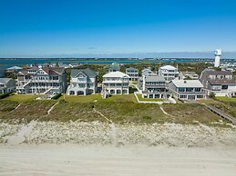 The Amadeus 5 Bedroom Home by RedAwning